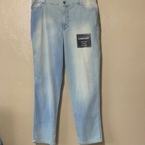 Erika size 18 Light Blue Jeans with Genuine Comfort Pockets NWT